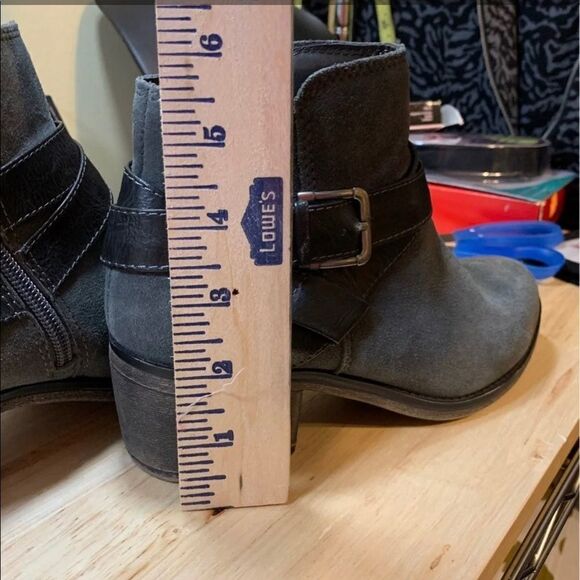 Sonoma Lifestyle Sz 6 M Gray & black Booties - Picture 4 of 6